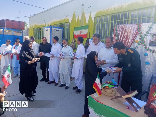 مهر در مدارس لاشار و گلشن با رصد آموزشی و زنگ مقاومت آغاز شد