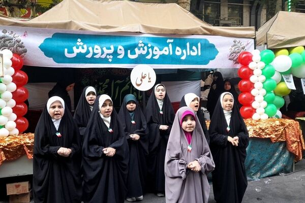 از دانش‌آموز تا معلم به عشق مولای متقیان