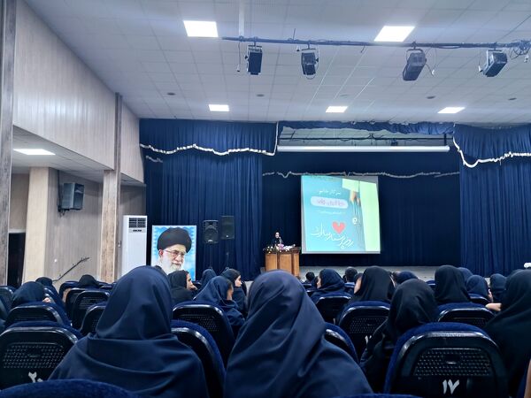 جشن میلاد حضرت زینب(س) و روز پرستار در سالن ارشاد حاجی‌آباد