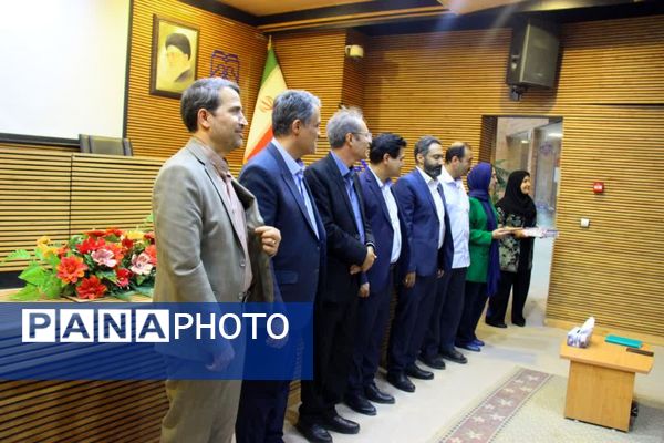 نشست ادبی «عصر دلنشین» در کرمانشاه