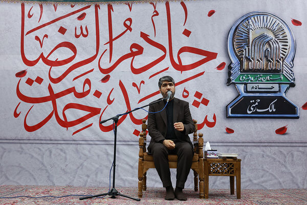مراسم بزرگداشت شهیدان خدمت در دبیرستان متوسطه دوم امام صادق(ع)