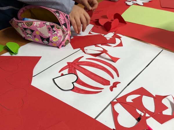 رویداد مادر دختری با محوریت پرچم ایران در مدرسه المهدی ناحیه 2 کرج 