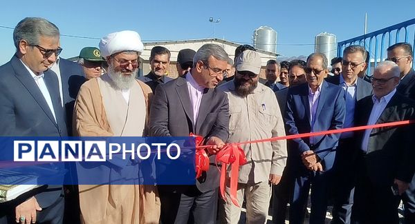 خراسان رضوی میزبان جهش انرژی پاک؛ افتتاح و کلنگ‌زنی پروژه‌های خورشیدی با حضور استاندار