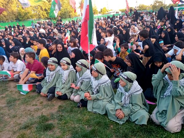 اجتماع بزرگ کودک و نوجوانان در پارک ملت مشهد مقدس