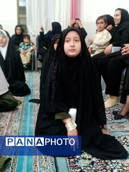 نسیم دانایی در کویر مروست: هفته کتاب و کتاب‌خوانی با شور و نشاط در مدرسه زینب(س) 