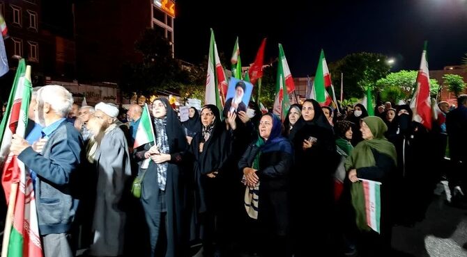 با موشک صرفه‌جویی قلب دشمن را هدف قرار می‌دهیم