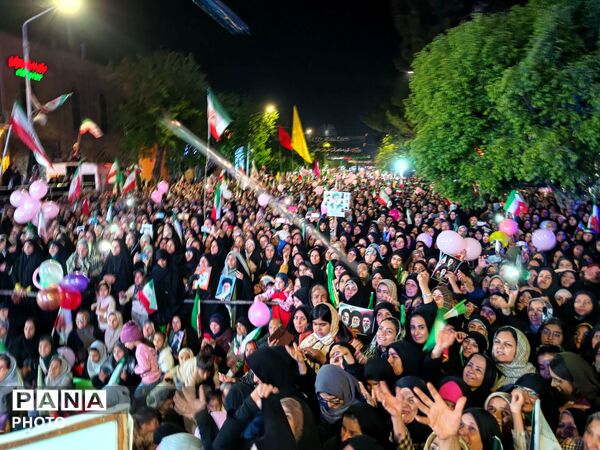 شب خاطره انگیز در مسجد جامع؛ پیوند آسمانی و جشن بزرگ دختران 
