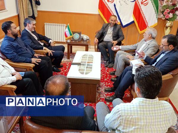 نشست مشاور وزیر آموزش و پرورش با فرماندار کاشمر