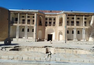 گنجی نهفته در بام بختیاری
