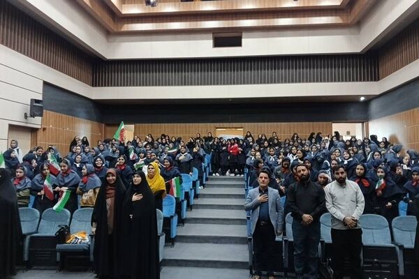 برگزاری همایش‌دختران‌ایران‌‌ در سالن اداره ارشاد شهرستان قدس