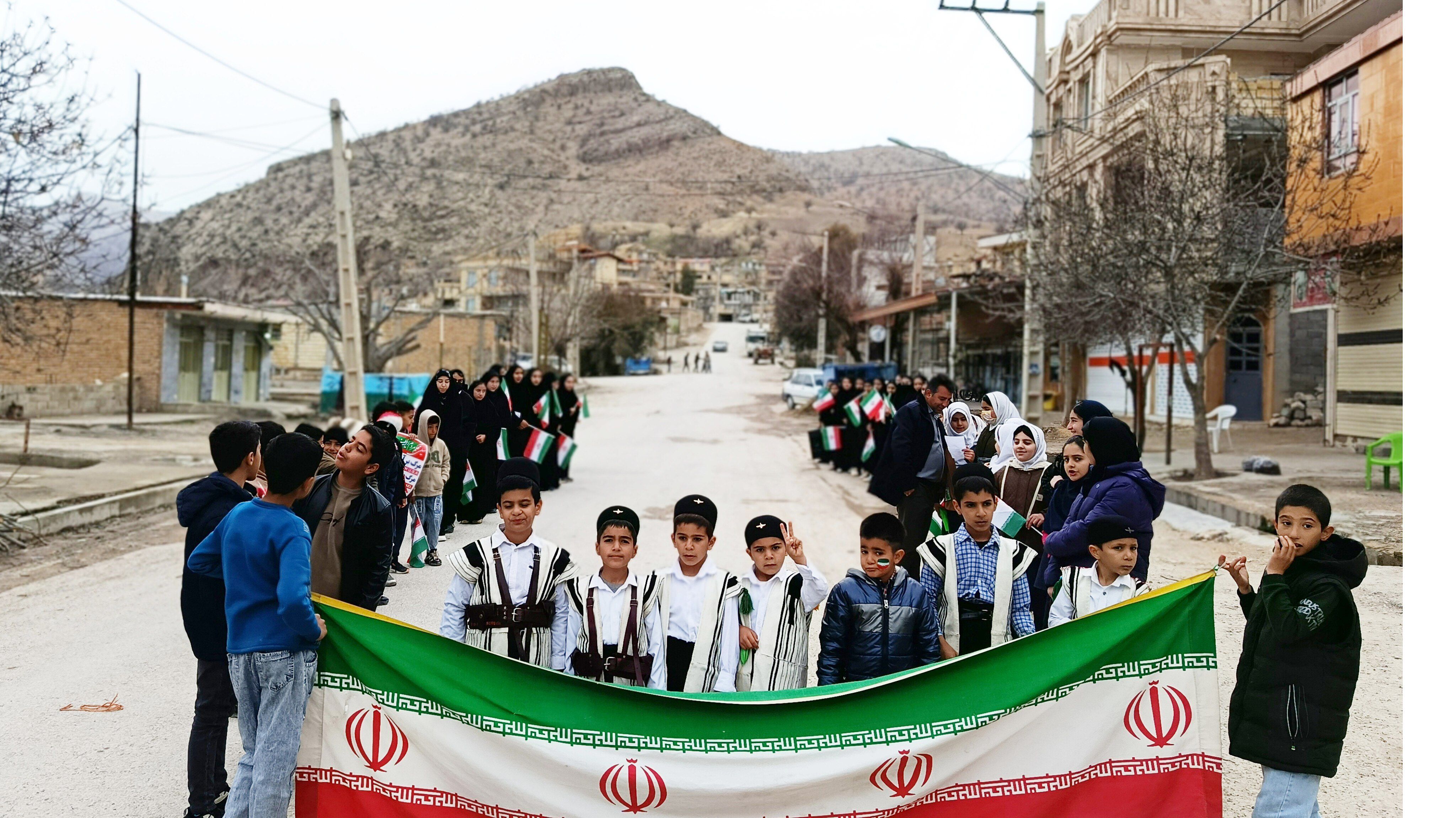 از میانکوه تا قلب انقلاب