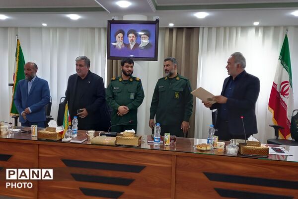 جلسه هم اندیشی با مدیران مدارس چهاردانگه
