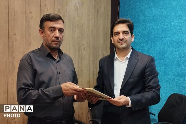 آیین تجلیل از فعالان حوزه پرورشی در بهارستان دو