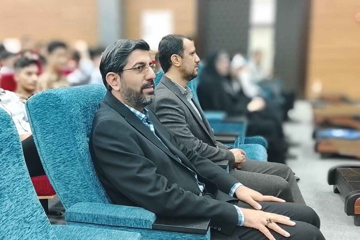 شگوه بی نظیر دانش‌آموزان و فرهنگیان ناحیه یک شهرری در مسابقات استانی قرآنی و فرهنگی و هنری 