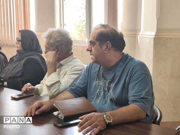  اربعین حسینی با نوای شعر در کتابخانه ولایت قرچک