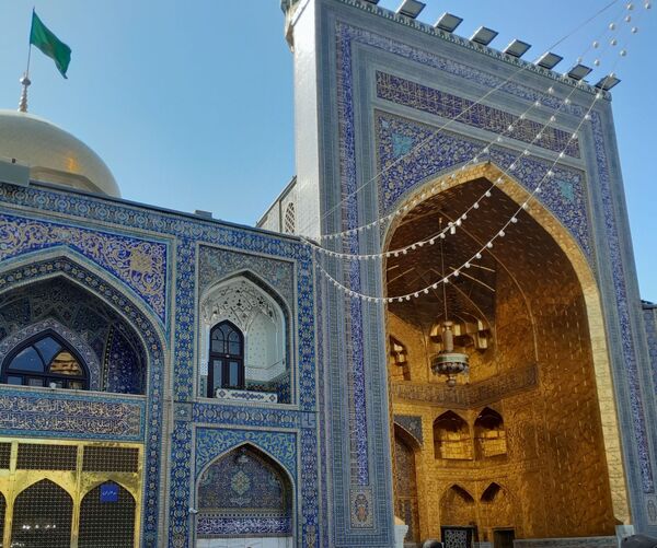 دختران ملاردی در اردوی سیاحتی زیارتی مشهد 