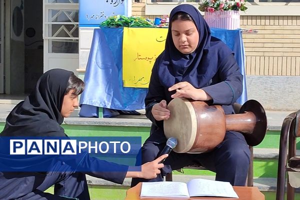 جشن ولادت حضرت زینب (س) و روز پرستار در دبیرستان مهر