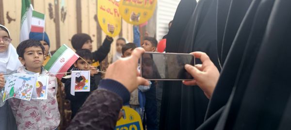 خروش مردم ولایت مدار شهرستان خلیل‌آباد‌ در یوم‌الله 22 بهمن