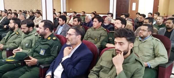  محفل نورانی انس با قرآن کریم در آموزش و پرورش کلات 