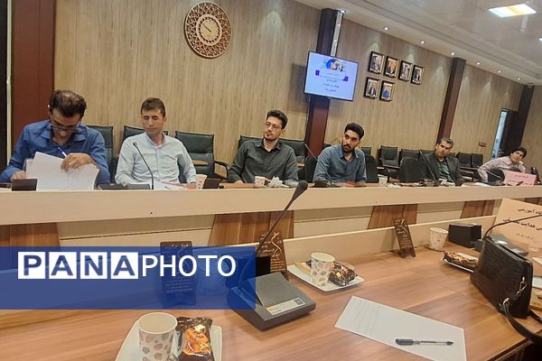 برگزاری کارگاه آموزشی و توانمندسازی مشاوران در بهارستان‌دو