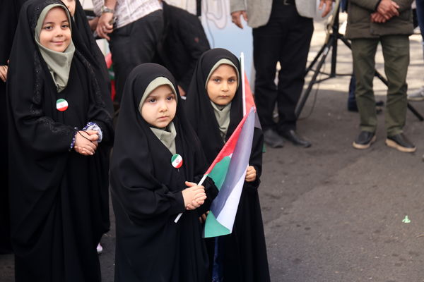 کودکانی از جنس انا علی العهد 