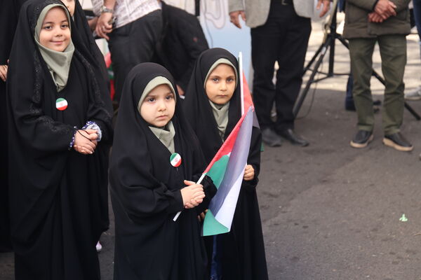 کودکانی از جنس انا علی العهد 
