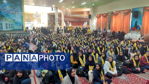 اردوی تمشک ویژه دانش‌آموزان ناحیه یک مشهد