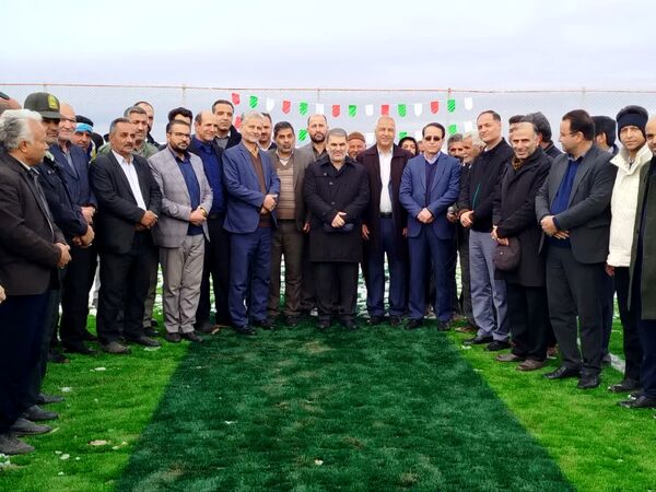 افتتاح زمین چمن مصنوعی شهدای روستای شهوار