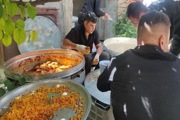 مراسم عزاداری و زنجیرزنی هیئات مذهبی شهر بار در روز تاسوعا حسینی 