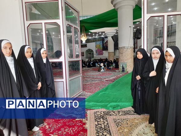 محفل انس با قرآن در  ماه مبارک رمضان در مهدیه روستای دهنو خلیل آباد 