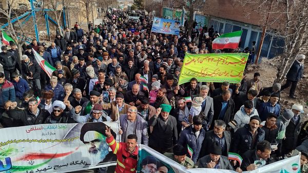 راهپیمایی پرشور ۲۲ بهمن در جلگه رخ 