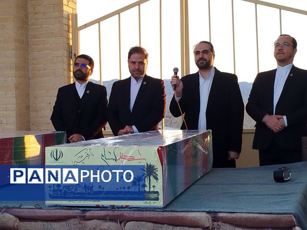 استقبال از شهدای گمنام در شهر درق