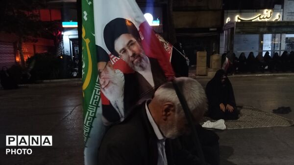 طنین شور و شعور نبوی در حسینیه امام خمینی نیشابور؛ عیدانه نوجوانان پانا در مهدِ عاشقی