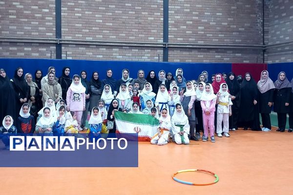 درخشش ژیمناست‌های فیروزکوه در رقابت شهرستانی