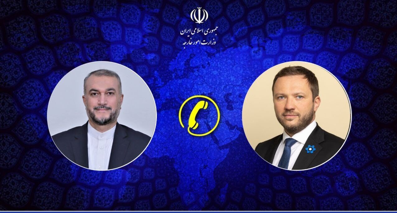 گفت‌و‌گوی تلفنی وزیر امور خارجه با نخست وزیر قطر