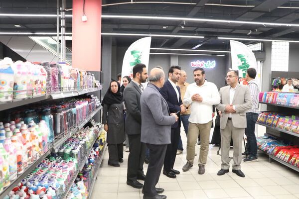 افتتاح چهارمین نمایشگاه ایران نوشت در شیراز