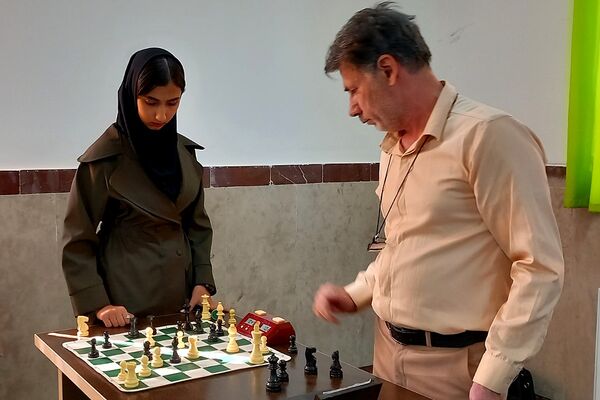 برگزاری مسابقات شطرنج دانش‌آموزان دختر متوسطه‌دوم در بهارستان‌۲