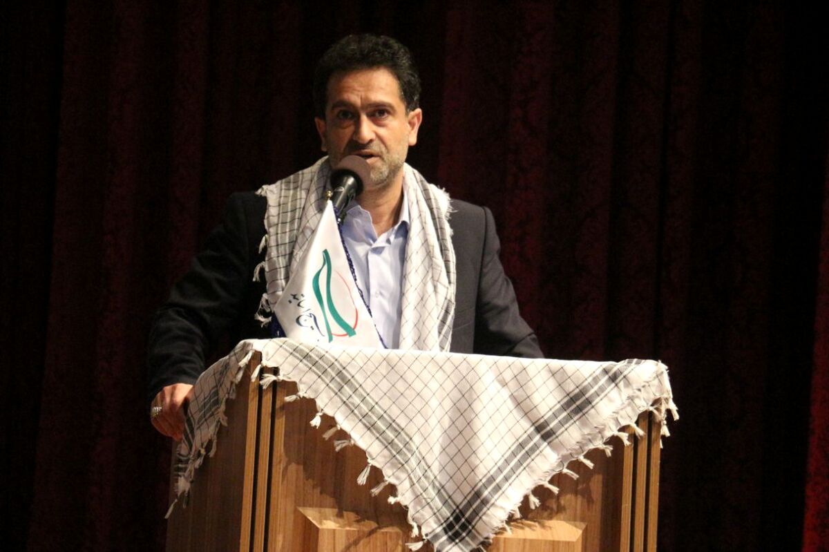 اهداف مورد نظر مسئولان نظام با توجه به ویژگی‌های شهید چمران در دانشگاه‌ها تحقق می‌یابد