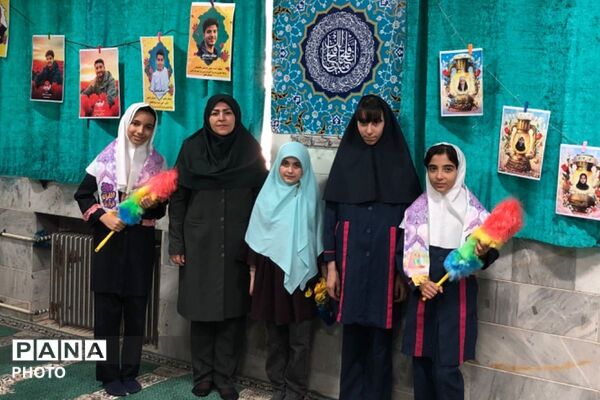 اجرای طرح غبارروبی و زیبا سازی نمازخانه در دبستان هدی شهر قدس با محوریت دوباره قرارمون مدرسه 