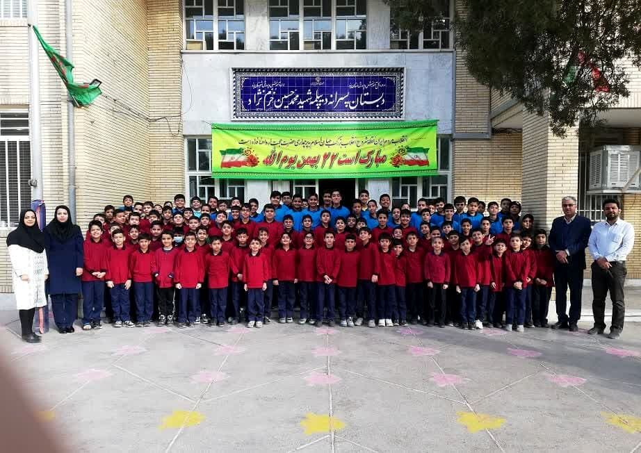 ​کمک دانش‌آموزان دبستان پسرانه شاهد خرم‌نژاد یزد به آزادی زندانیان