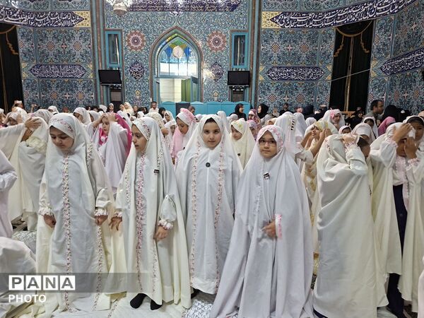 آغاز فصل تازه‌ای از بندگی برای دختران در جشن تکلیف