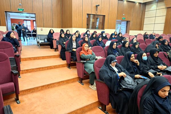 همایش فصلی مدیران مدارس شهرستان پردیس 