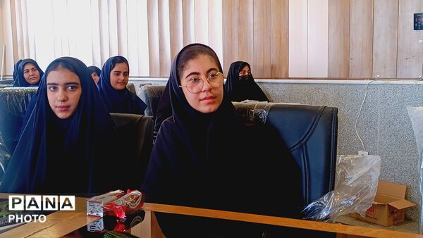 تجلیل از دانش آموزان خبرنگار افتخاری  منطقه جوکار