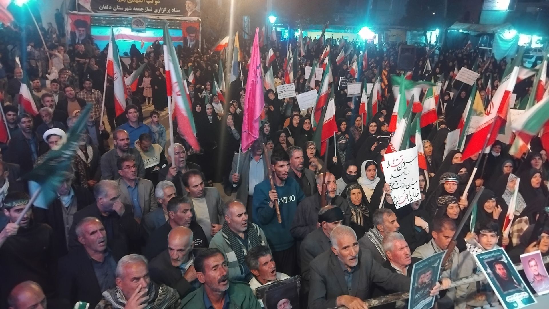 نورآباد میزبان هفتاد و چهارمین موج تجمعات بیعت با رهبری 