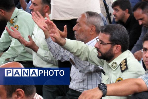 مراسم چهلمین روز شهادت شهدای اقتدار با حضور گسترده مردم کردستان در سنندج 