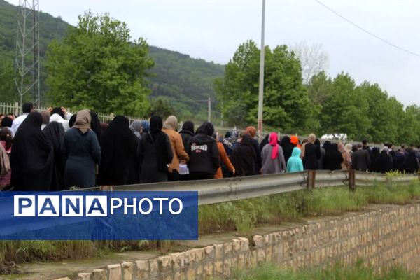 همایش پیاده‌روی خانوادگی در گلوگاه 