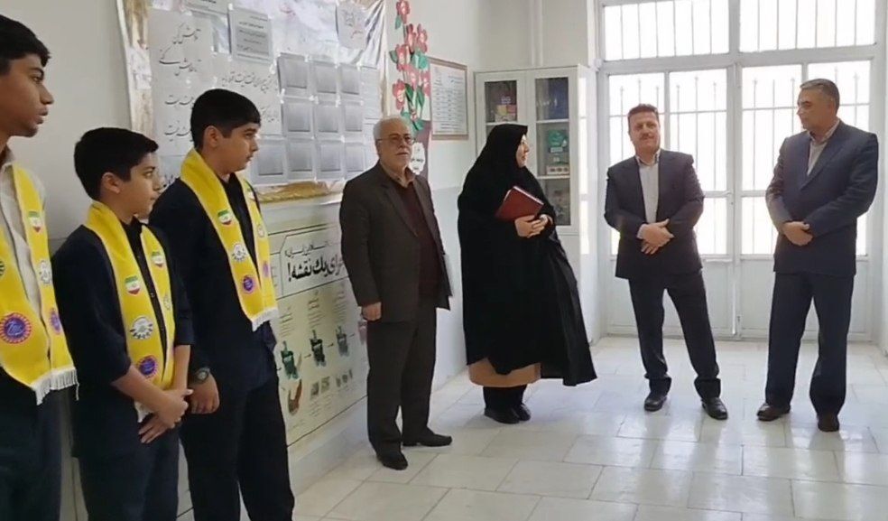 بازدید ارزیاب مدارس سما استان خراسان رضوی از دبیرستان پسرانه متوسطه اول سما شهرستان کاشمر 