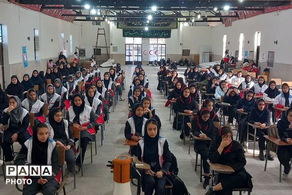 رقابت دانش‌آموزان قرچک برای ادای مسئولیت‌های اجتماعی خود در چهاردهمین المپیاد طرح «دادرس»