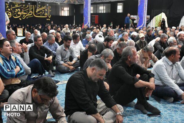 تجدید بیعت با رهبر در قروه
