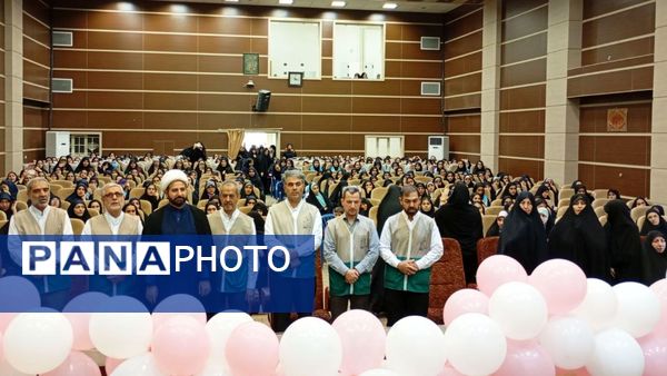 مراسم جشن روز دختر به‌مناسبت ولادت با سعادت حضرت معصومه(س) در شهر ساوه 